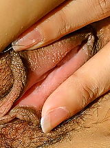 amelia luv 09 erect nipples hairy vagina